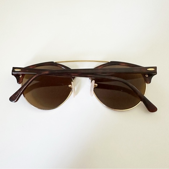 Ray-Ban RB 4346 Clubround Double Bridge Sunglasses 990/33 Shiny Red Havana Brown - Picture 3 of 11